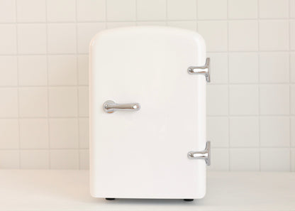 Cool Girl Fridge – vanilla white mini skincare beauty fridge