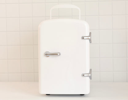 Cool Girl Fridge – vanilla white mini skincare beauty fridge